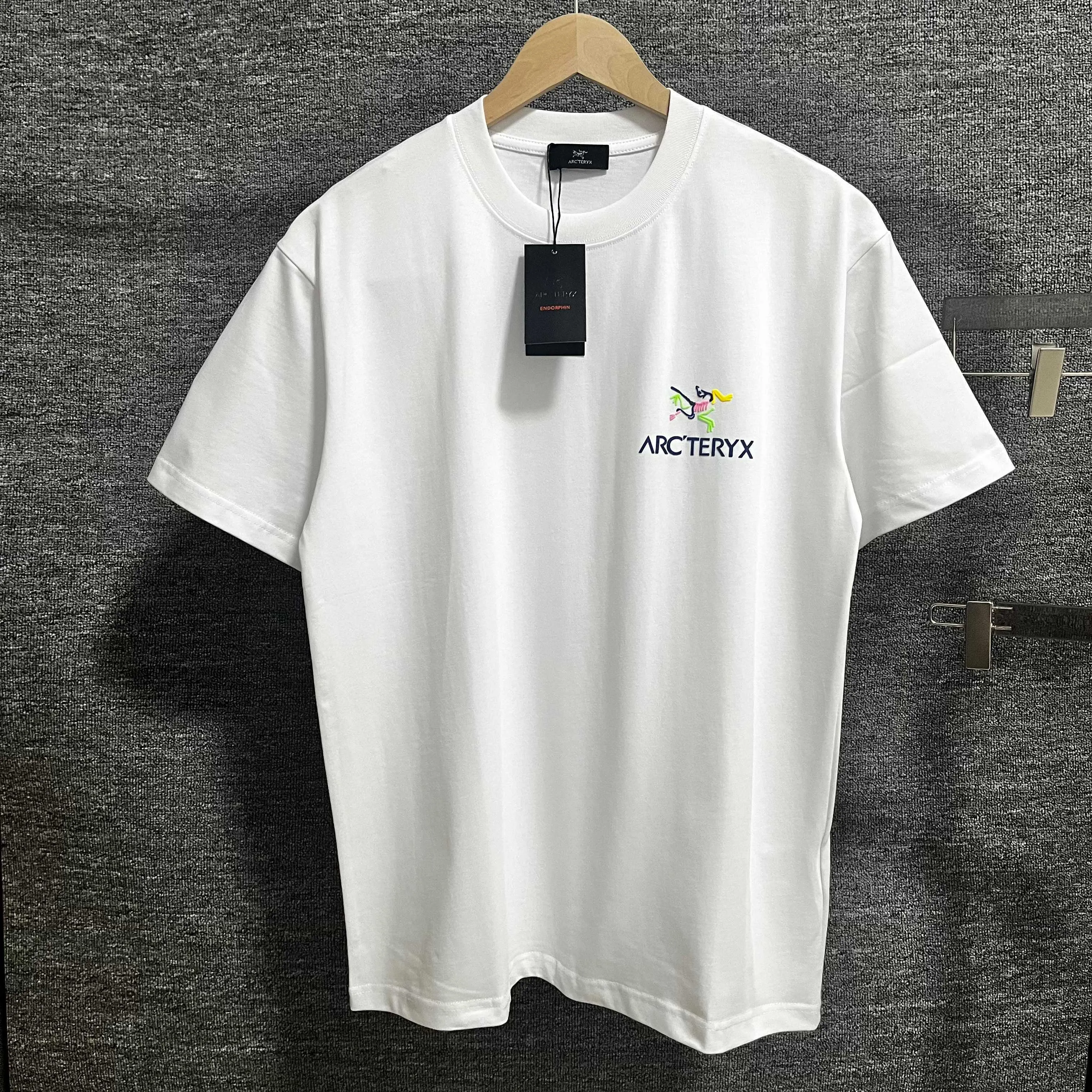 ARC'* * 2025 New Arrival logo T Same Style ：Black White Size： S （90-130 ） M （120-150 ） L （140-165 ） XL （160-180 ） XXL （180 ）